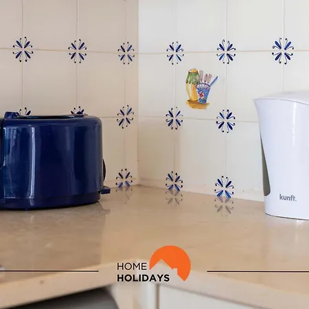 #134 Dias 2 By Holidays Nyaraló *