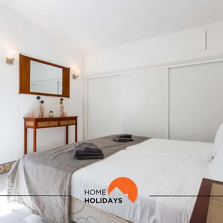 #134 Dias 2 By Holidays Hébergement de vacances *