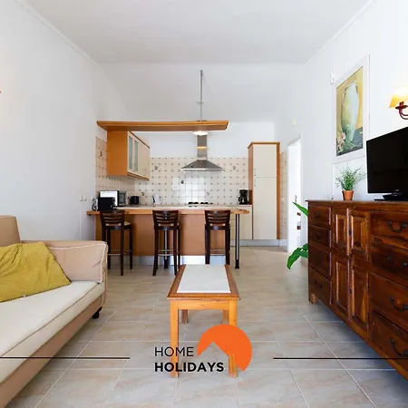 #134 Dias 2 By Holidays Nyaraló